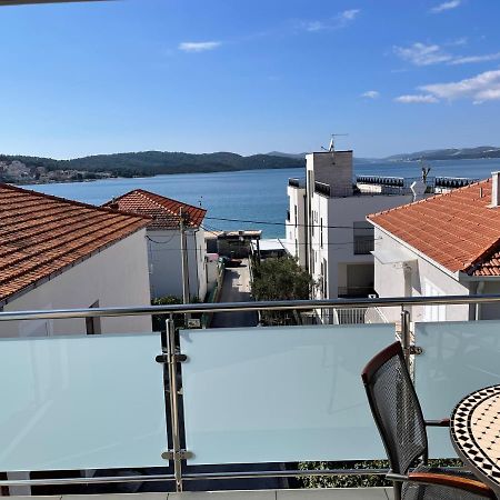 Apartments Cavar Trogir Exterior photo