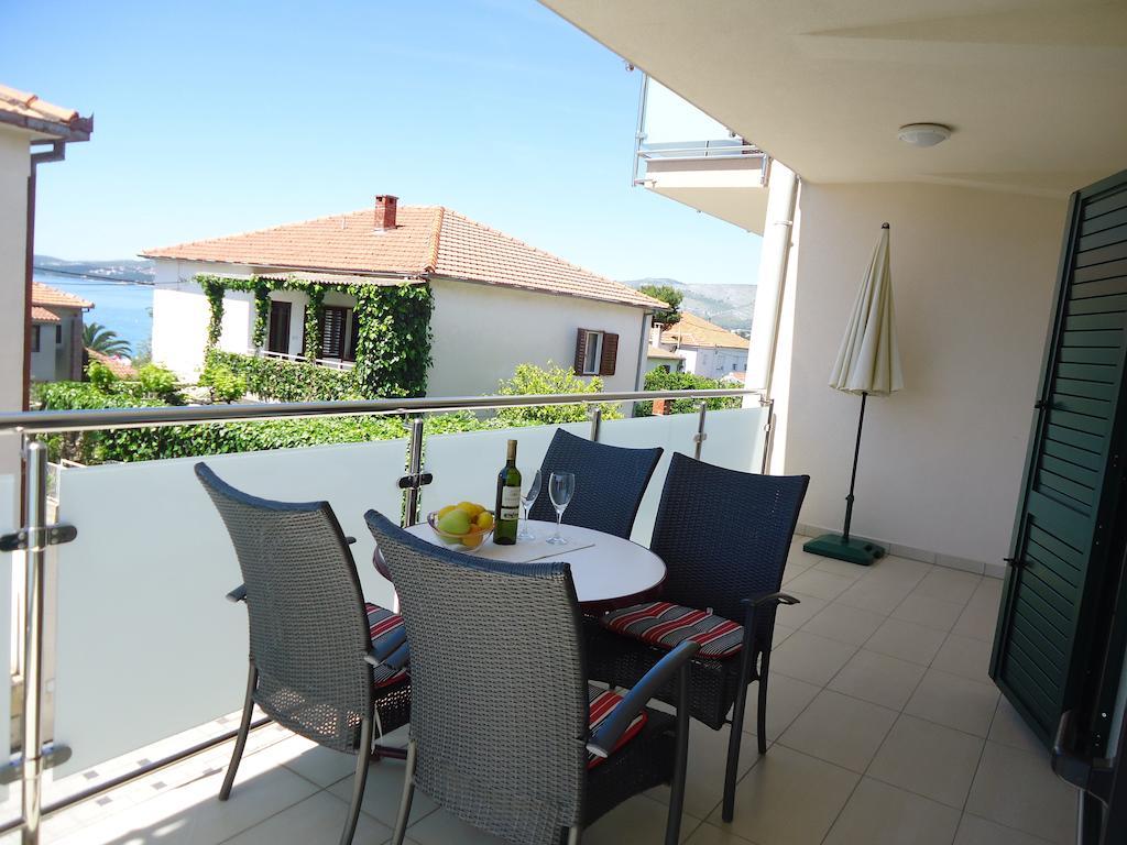 Apartments Cavar Trogir Room photo